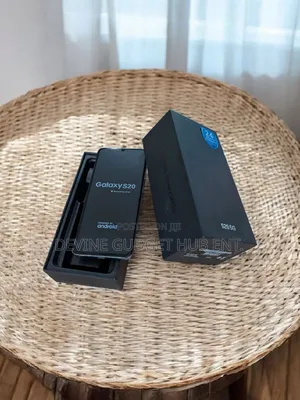 New Samsung Galaxy S20 128 GB Black