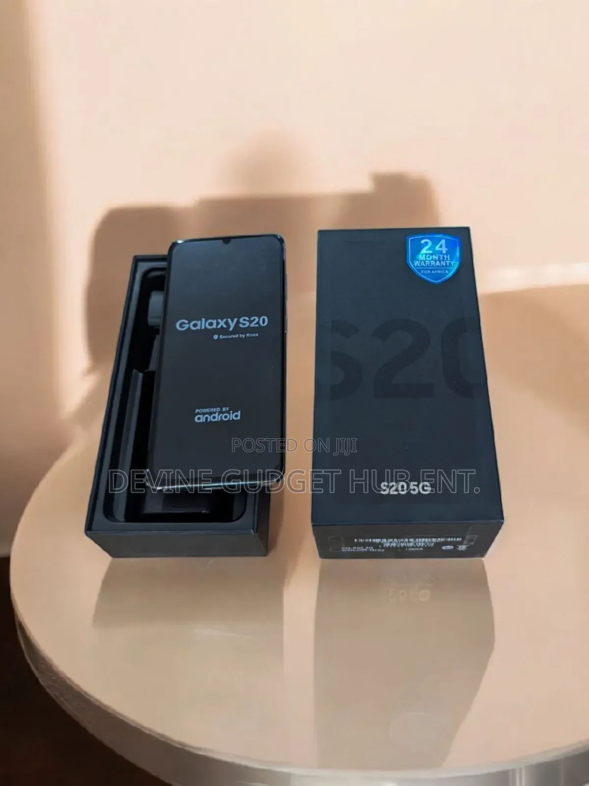 New Samsung Galaxy S20 128 GB White