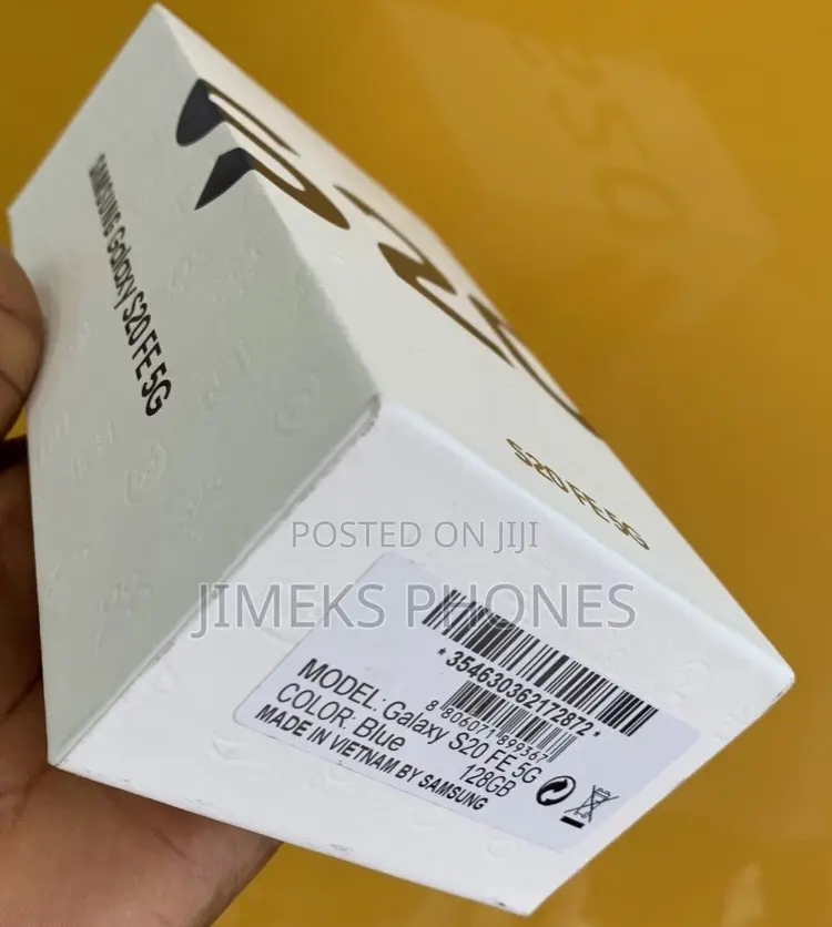 New Samsung Galaxy S20 FE 128 GB Blue
