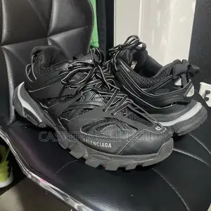 Balenciaga Track