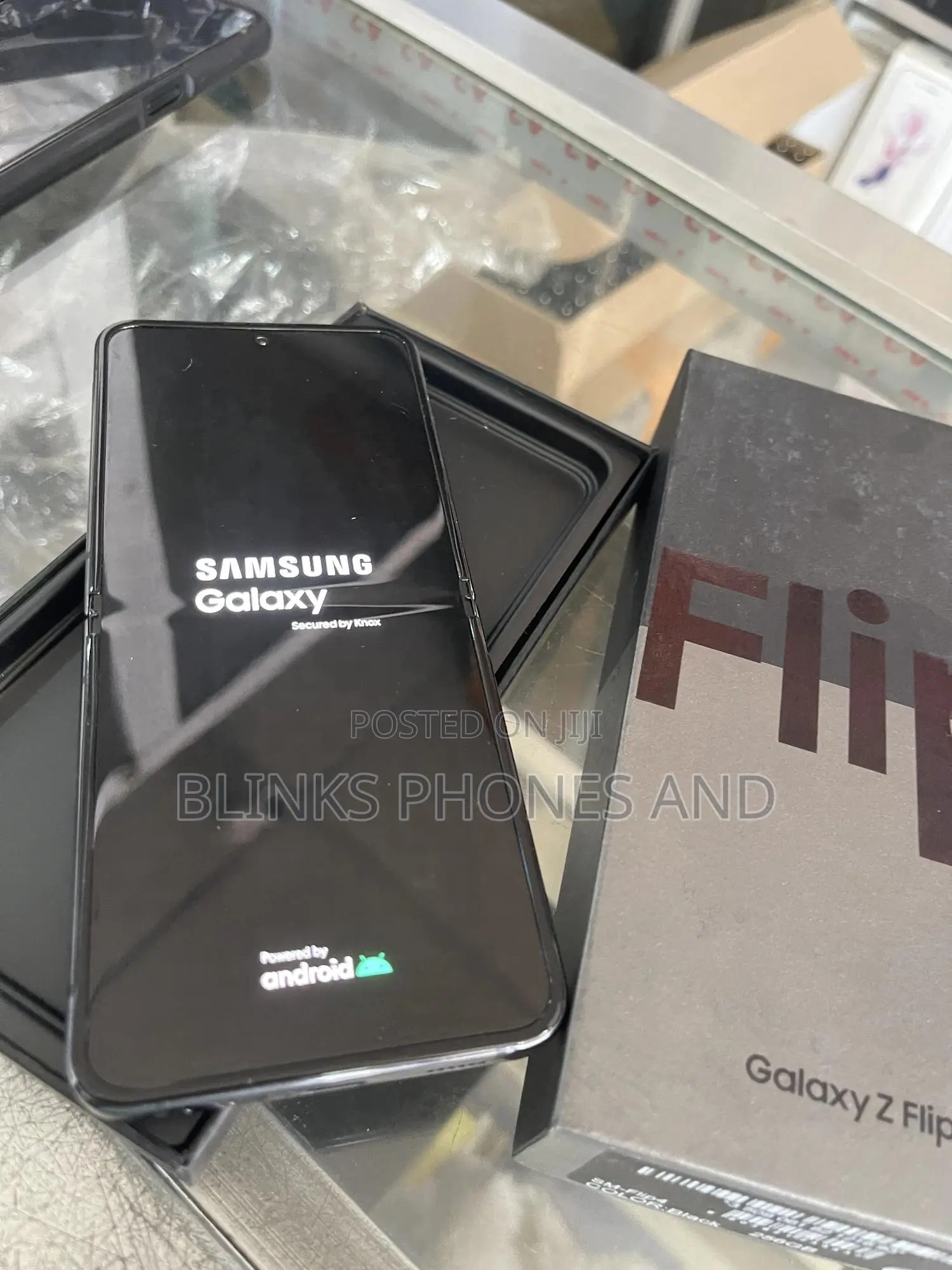 New Samsung Galaxy Z Flip4 256 GB Black