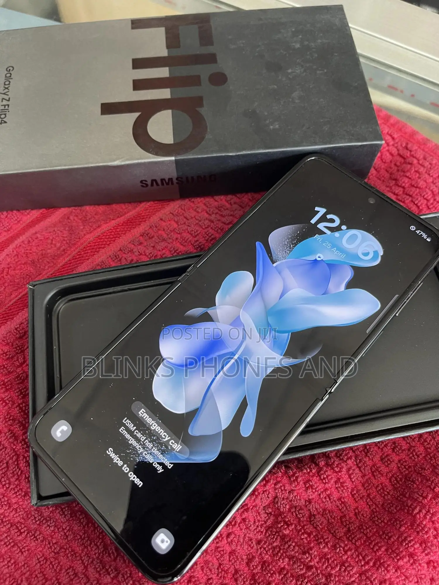 New Samsung Galaxy Z Flip4 256 GB Black