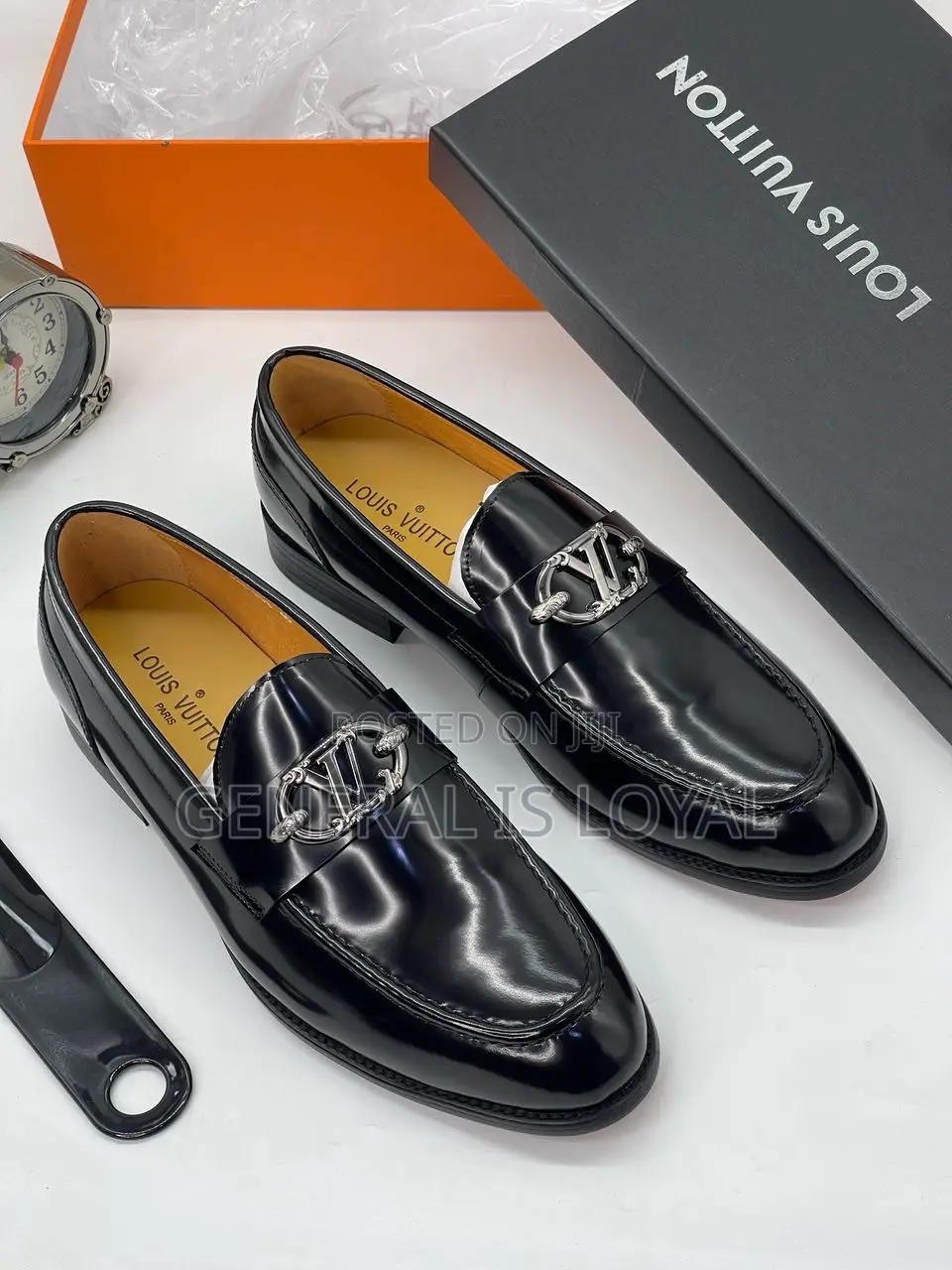 Louis Vuitton Shoe / Mirror