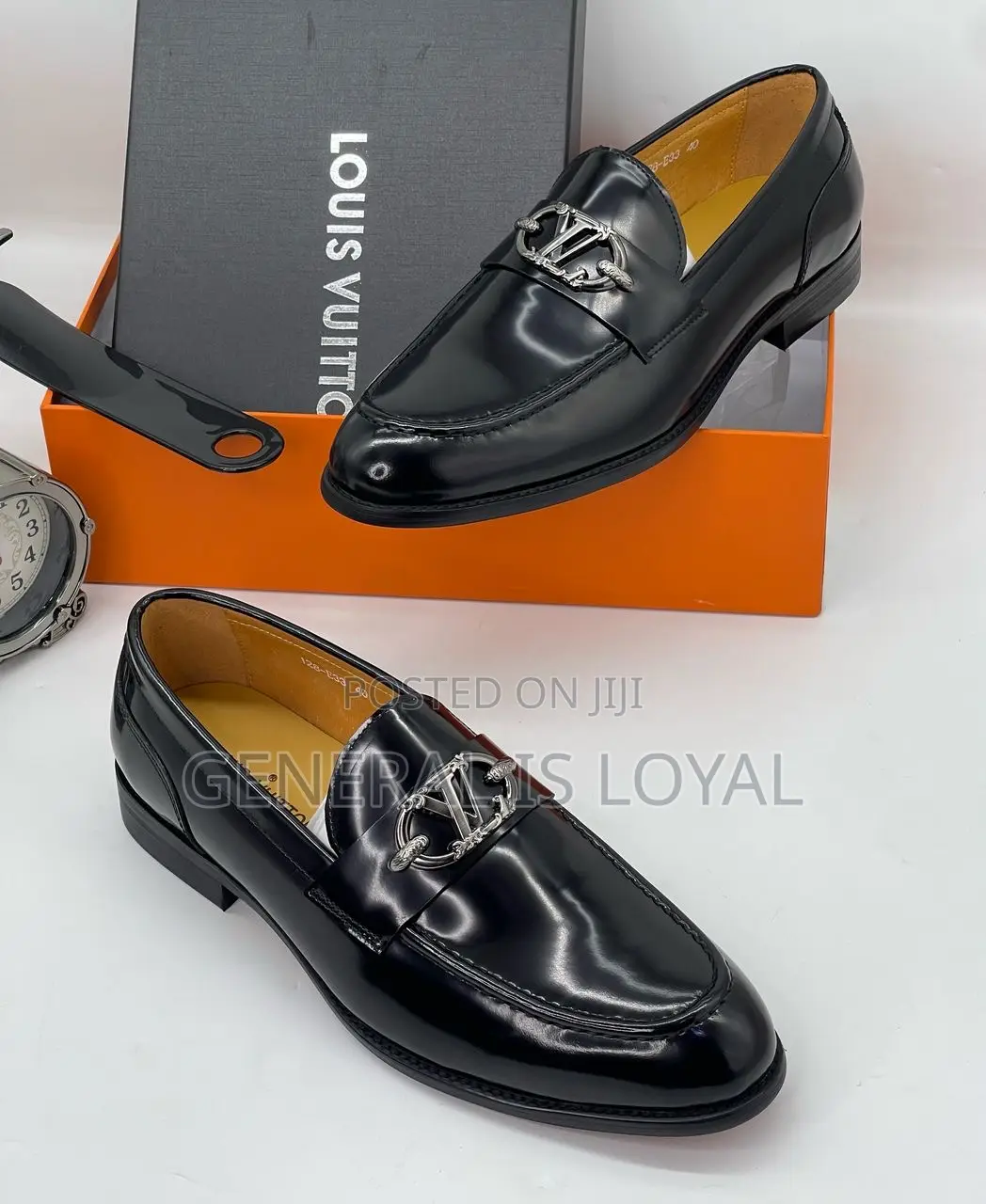 Louis Vuitton Shoe / Mirror