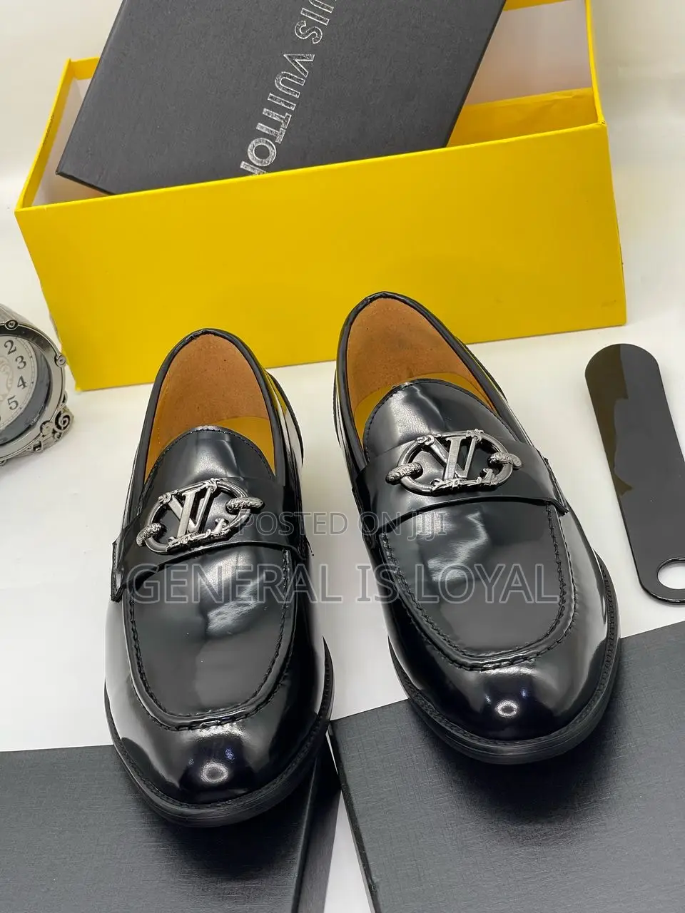 Louis Vuitton Shoe / Mirror