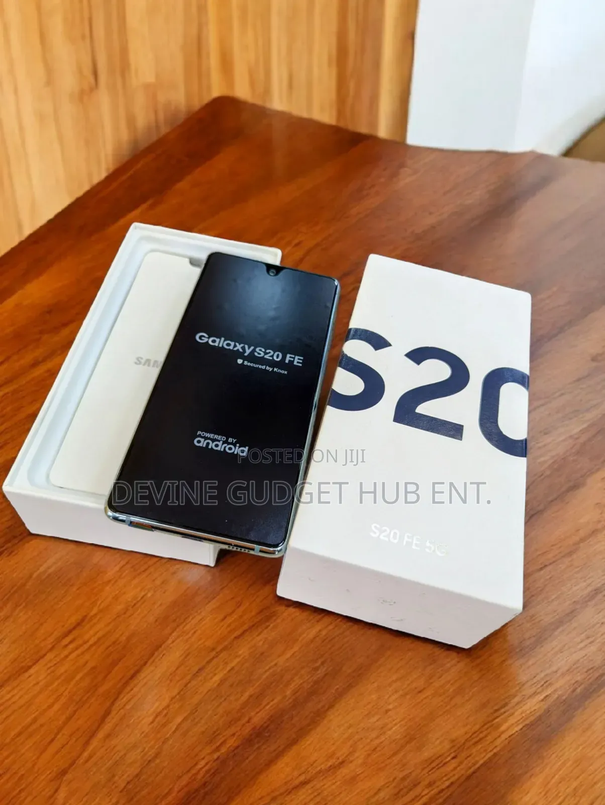 New Samsung Galaxy S20 FE 128 GB Blue