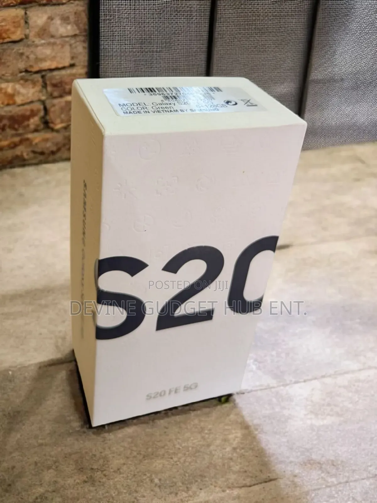 New Samsung Galaxy S20 FE 128 GB Gray
