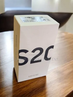 New Samsung Galaxy S20 FE 128 GB Silver