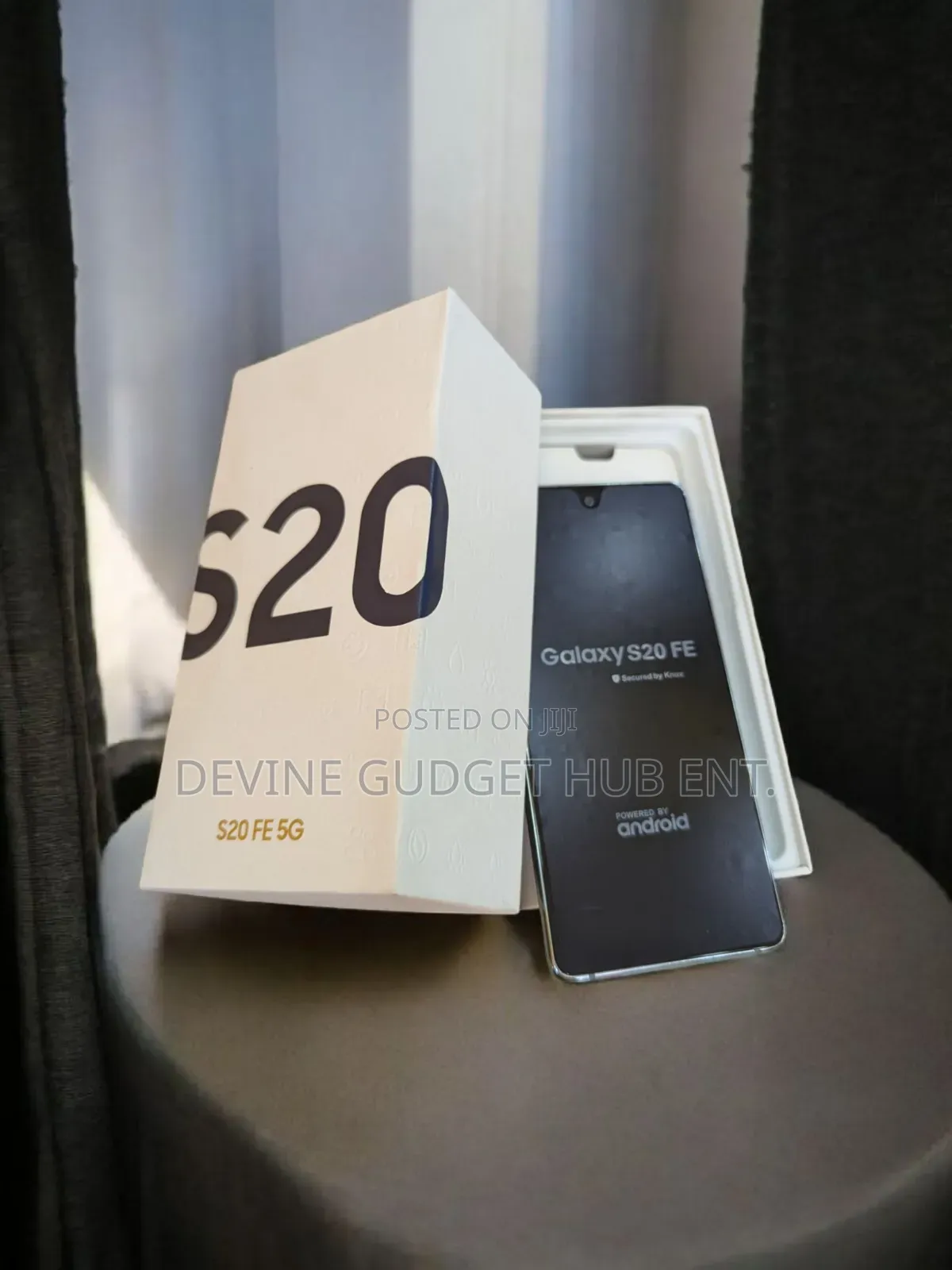New Samsung Galaxy S20 FE 128 GB Silver