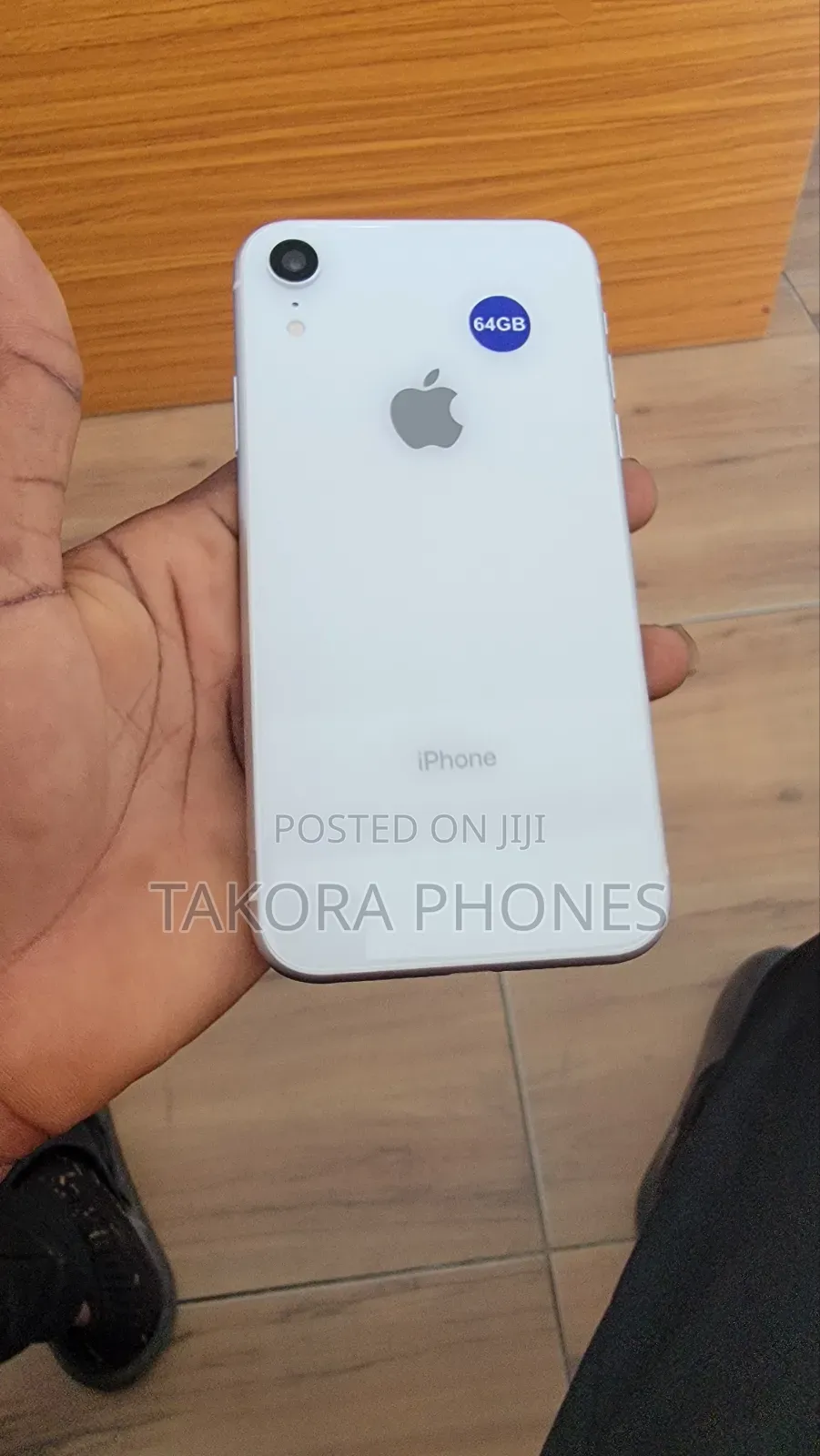 Apple iPhone XR 64 GB White