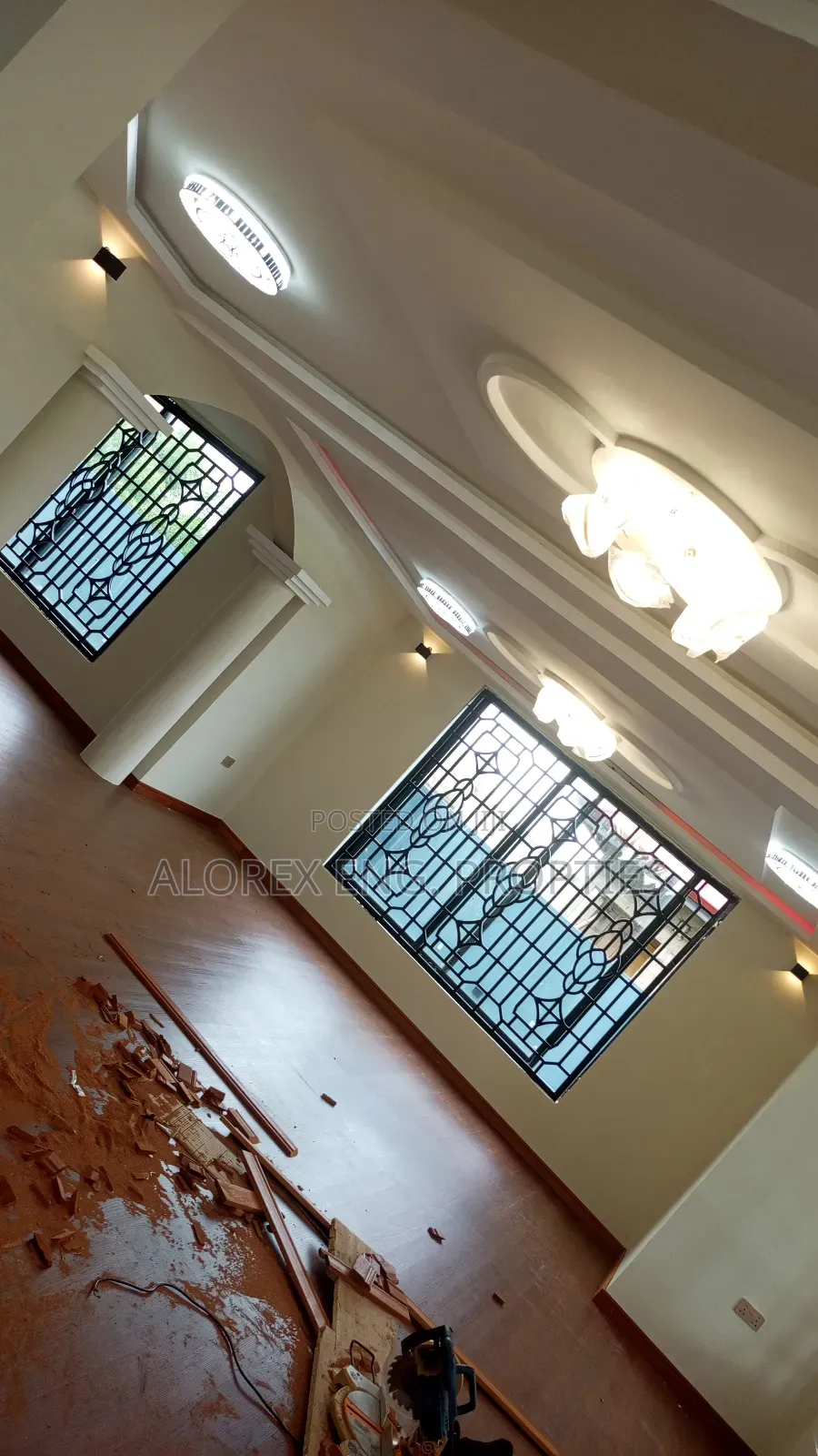 5bdrm House in Castle Gate Estate, Adenta for rent