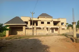 12 Bedrooms Apartments/ Flats for Sale
