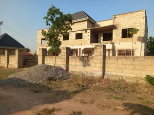12 Bedrooms Apartments/ Flats for Sale