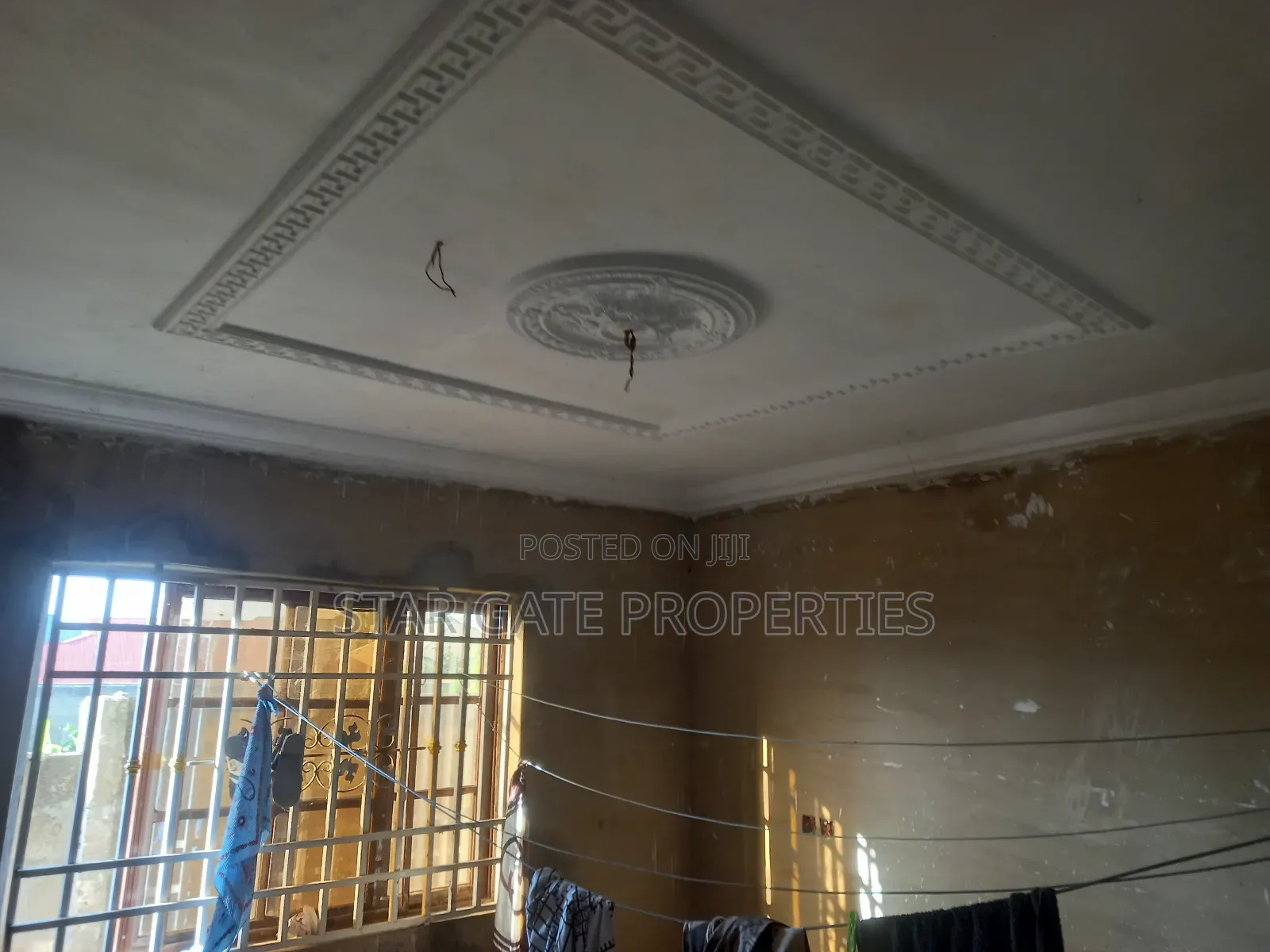12 Bedrooms Apartments/ Flats for Sale