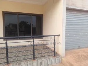 4bdrm House in Dki Properties, Valley View Area for rent