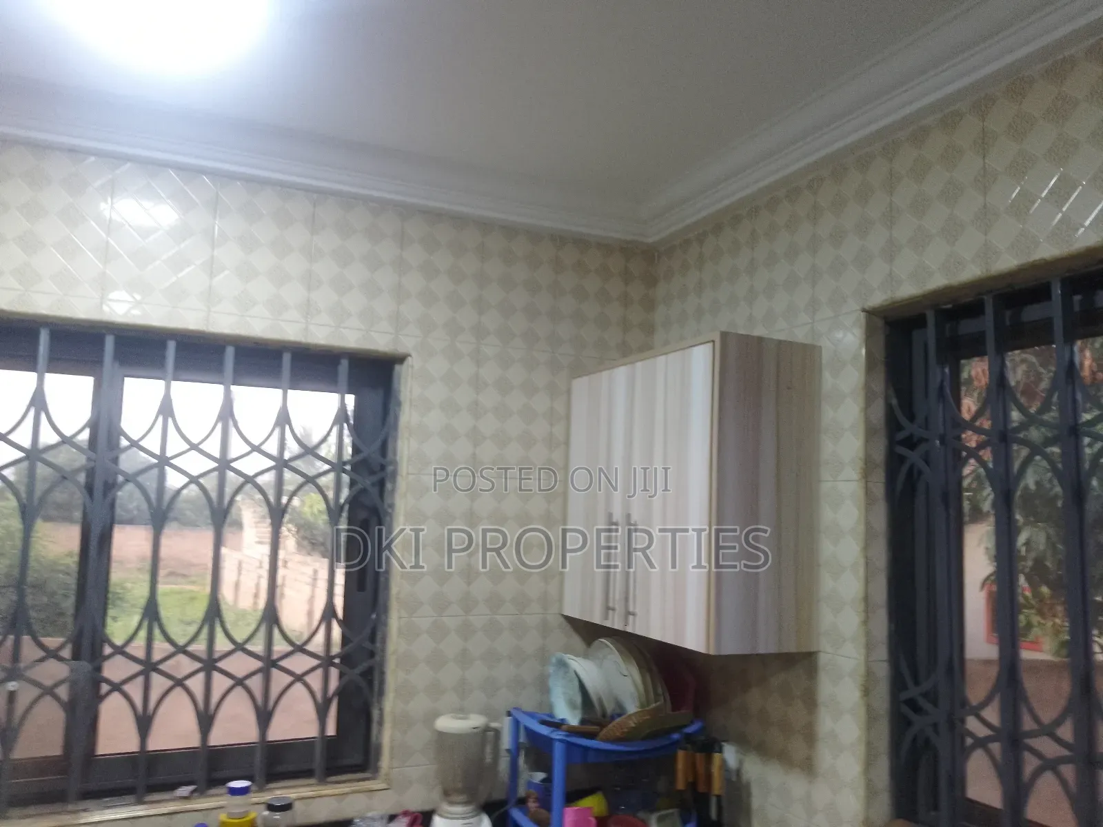 4bdrm House in Dki Properties, Valley View Area for rent
