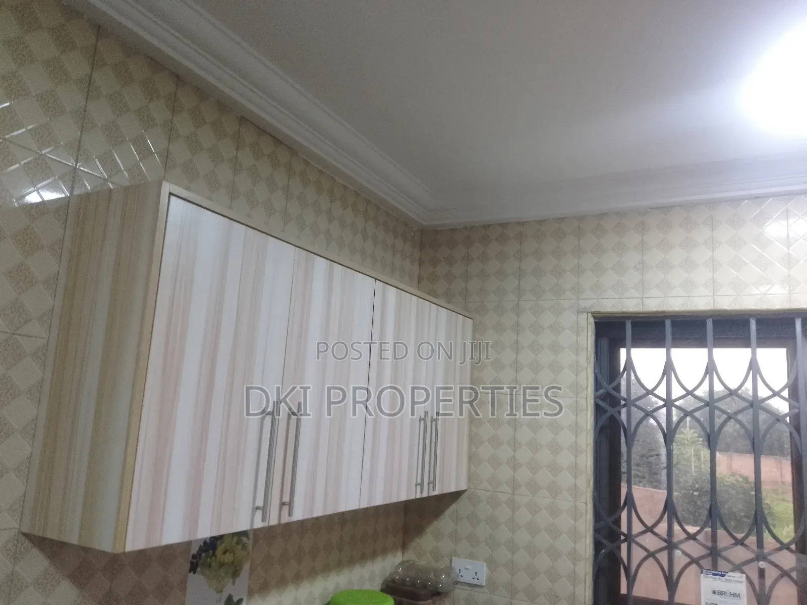 4bdrm House in Dki Properties, Valley View Area for rent