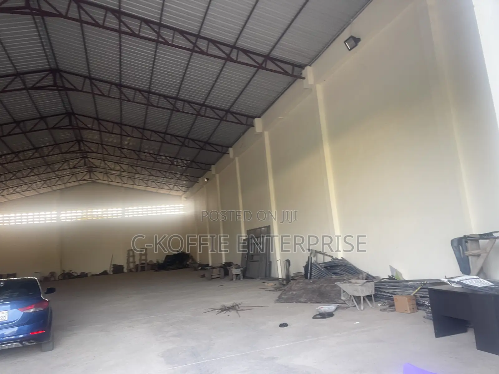 700 SQM Warehouse at Airport for Rent