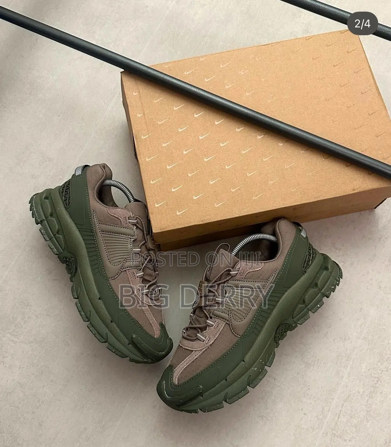 Air Zoom Vomero 5