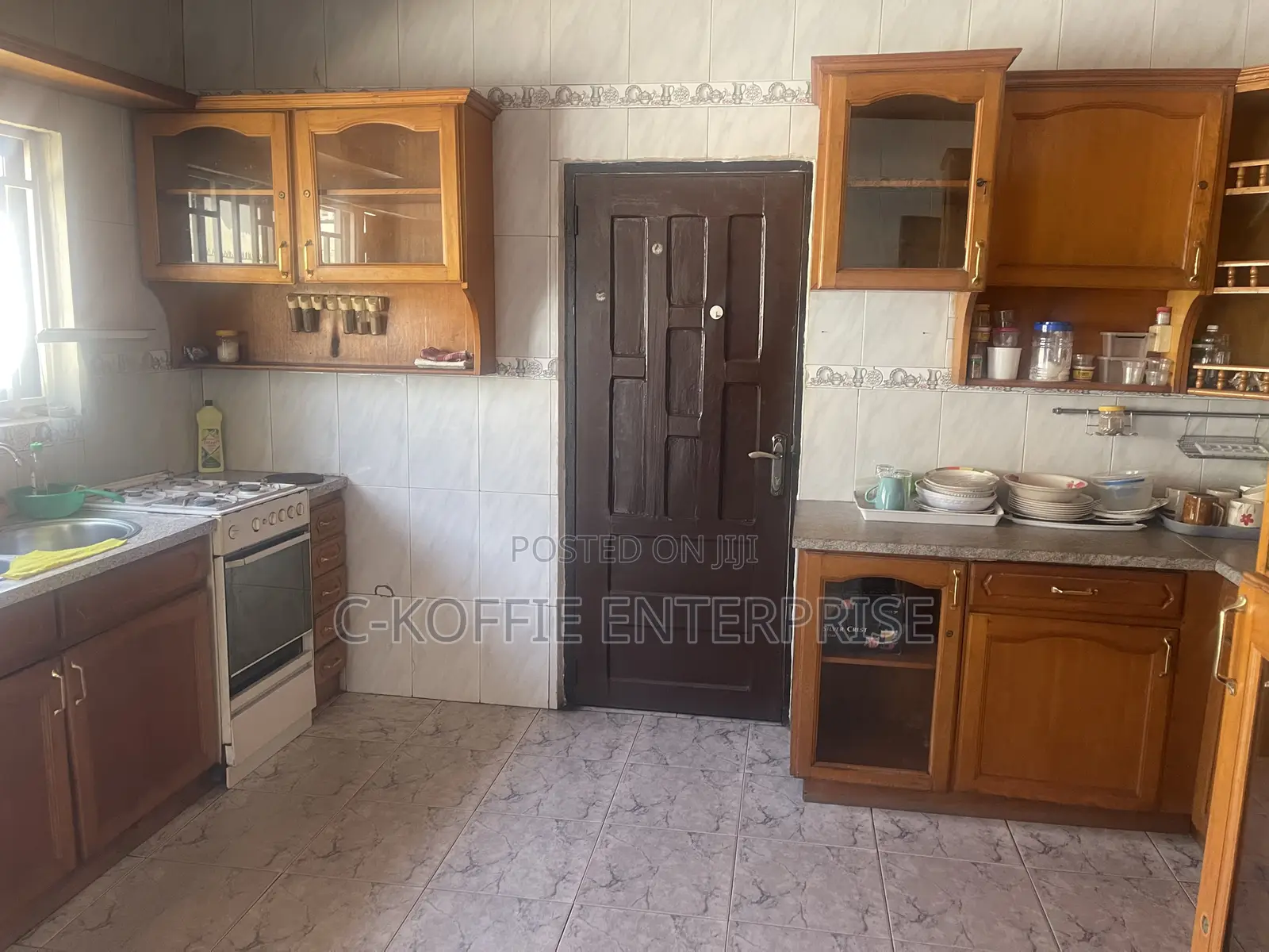 6bdrm House in Achimota for rent