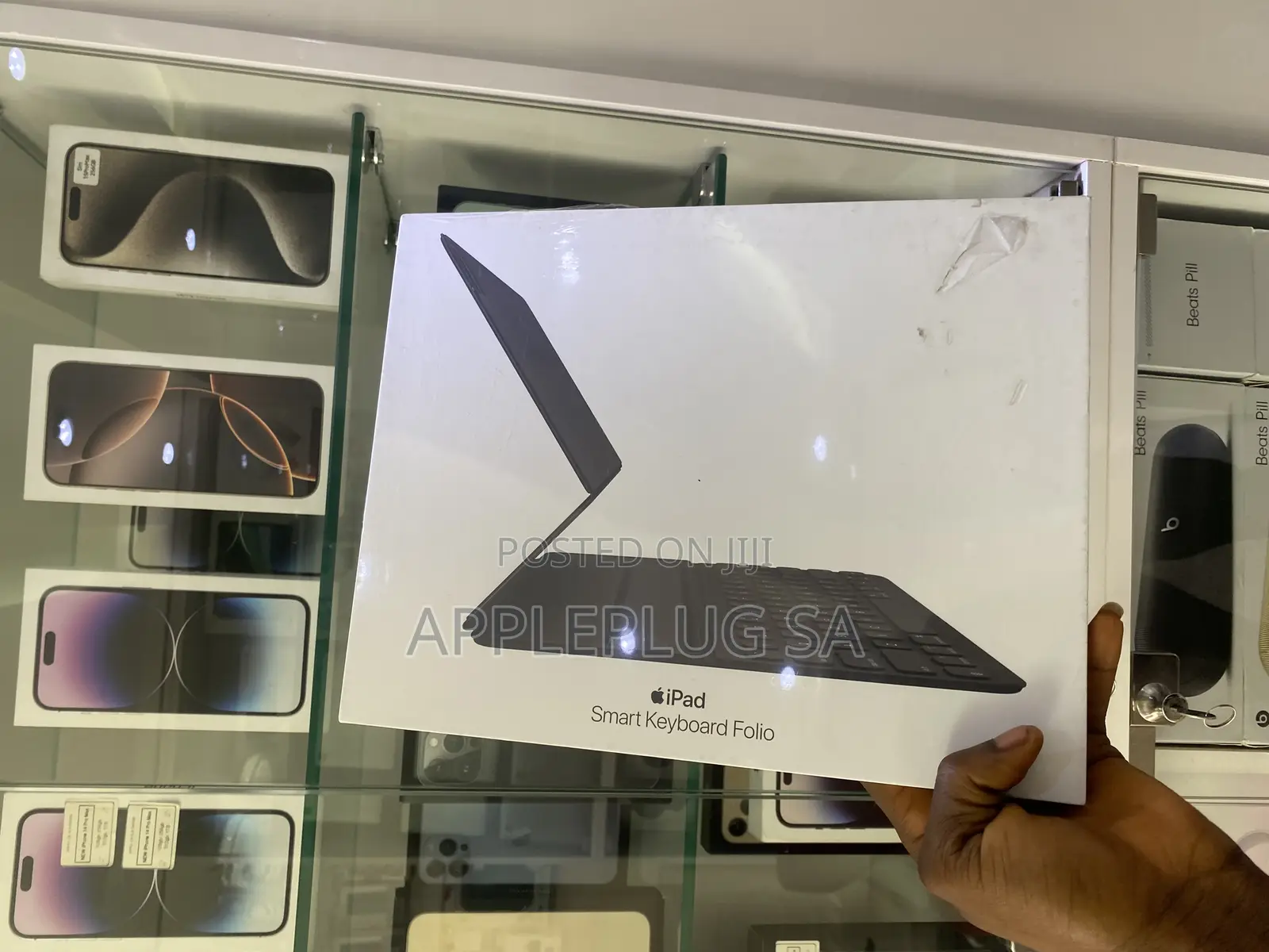 Magic Keyboard Folio for (7th,8th,9th Gen ) iPad