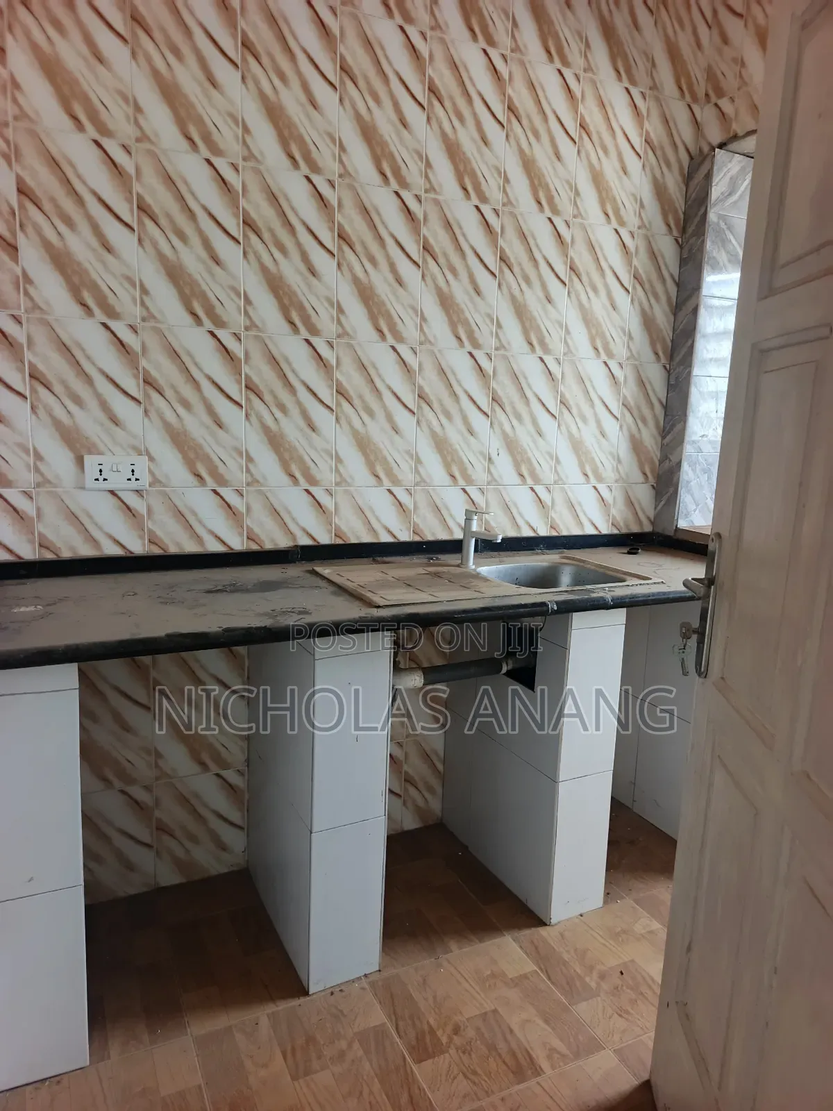 1bdrm Apartment in Dorns Properties, New Town for rent