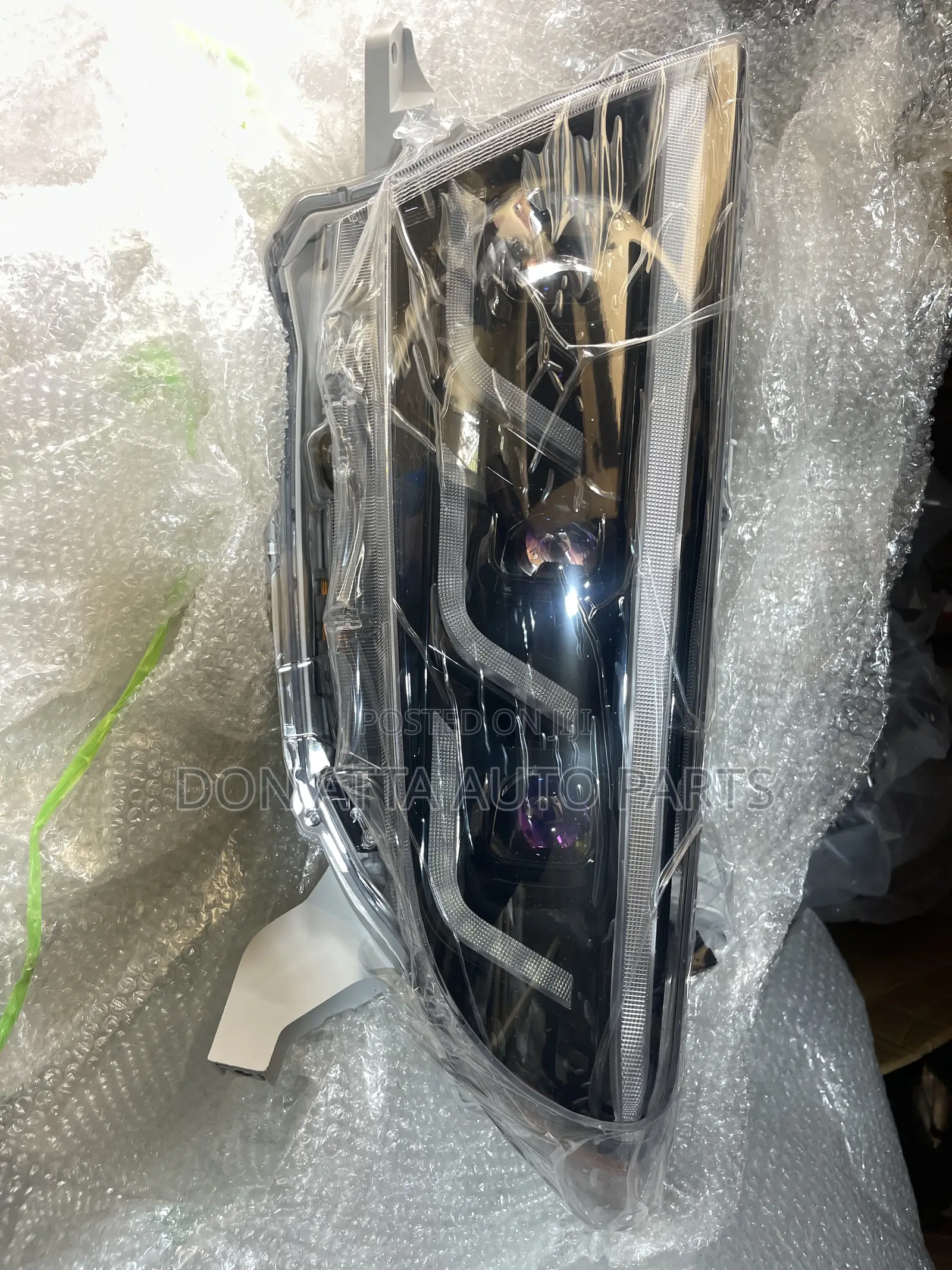 Toyota Highlander 2011-2013 Spec Headlight