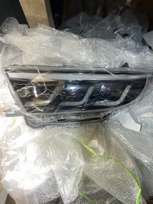 Toyota Highlander 2011-2013 Spec Headlight