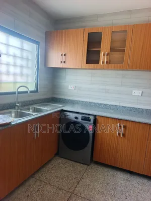 3bdrm House in The Dorns Properties, New Town for rent