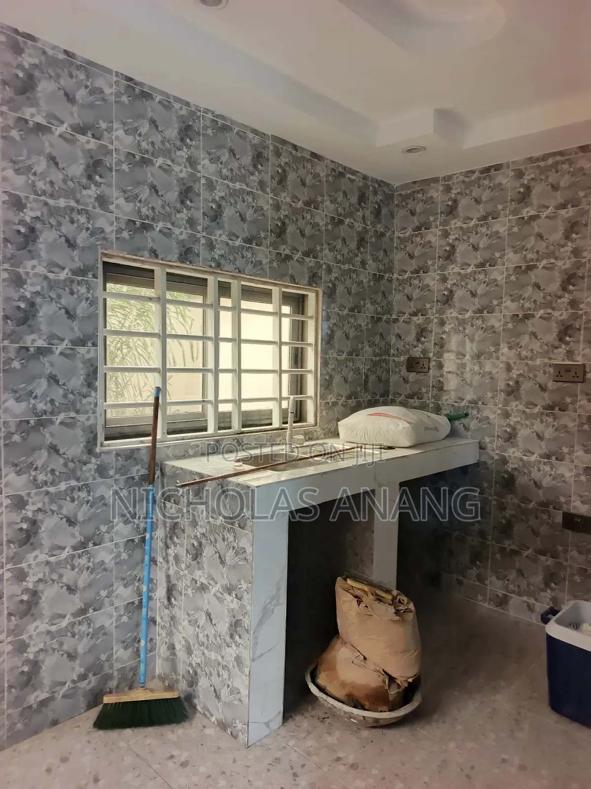 1bdrm Apartment in The Dorns Properties, New Town for rent