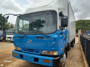 5ton Container Blue White