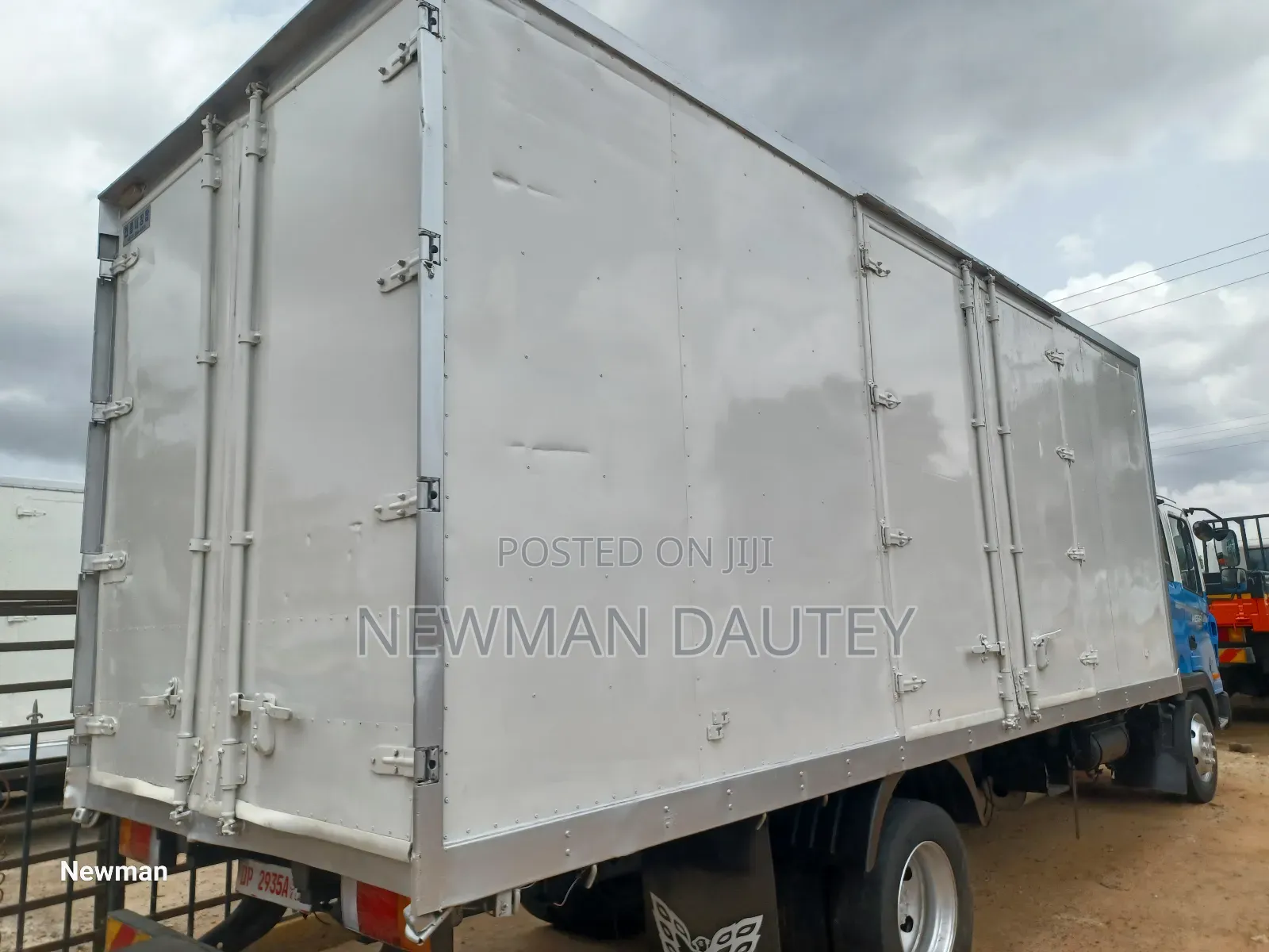 5ton Container Blue White