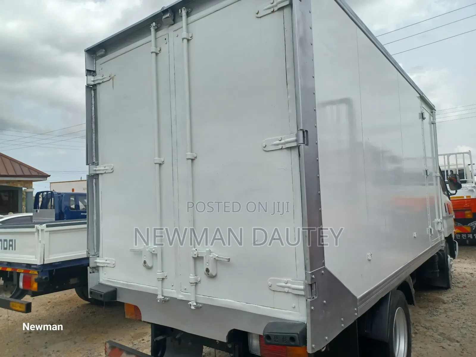 Hyundai Mighty Fridge Container