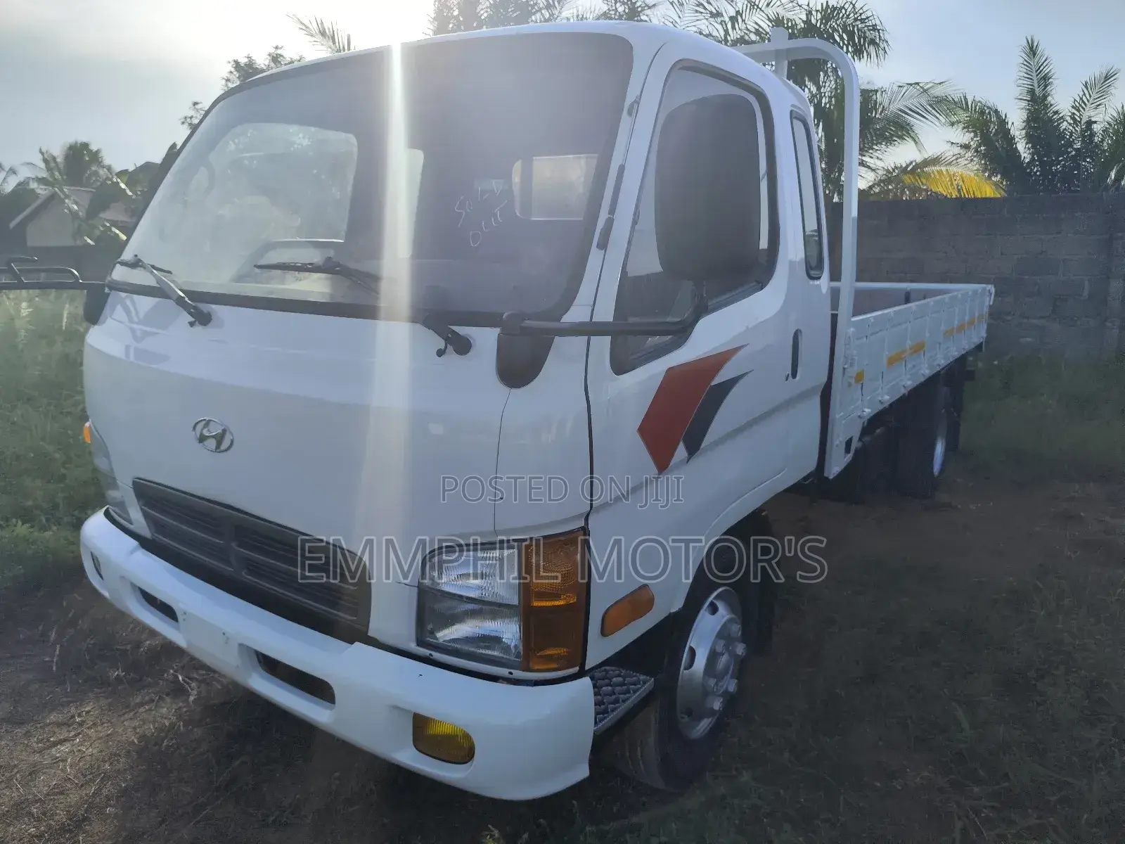 Hyundai Mighty 3.5ton. New Arrival. Manual Engine.