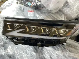 Toyota Highlander 2018 Spec Head Light