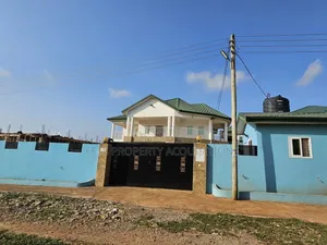 6bdrm House in Adenta for sale
