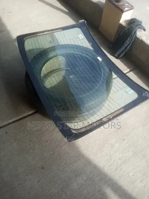 Toyota Yaris Ia Back Glass