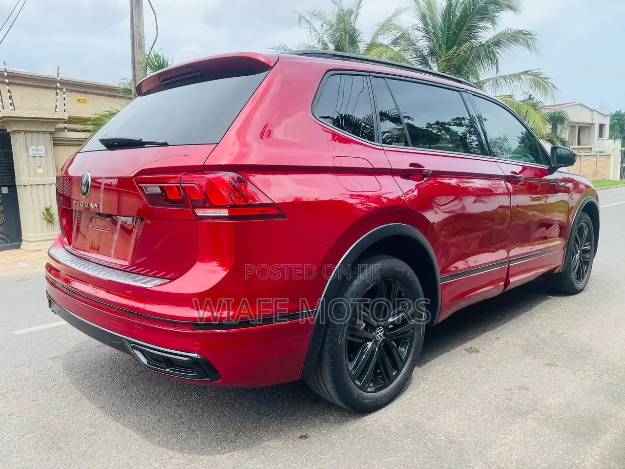 Volkswagen Tiguan 2.0T SE 2022 Red