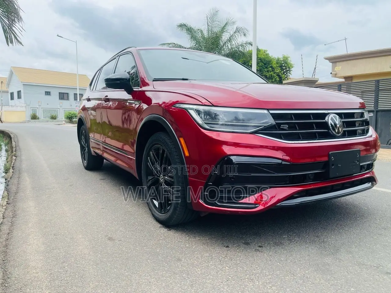 Volkswagen Tiguan 2.0T SE 2022 Red