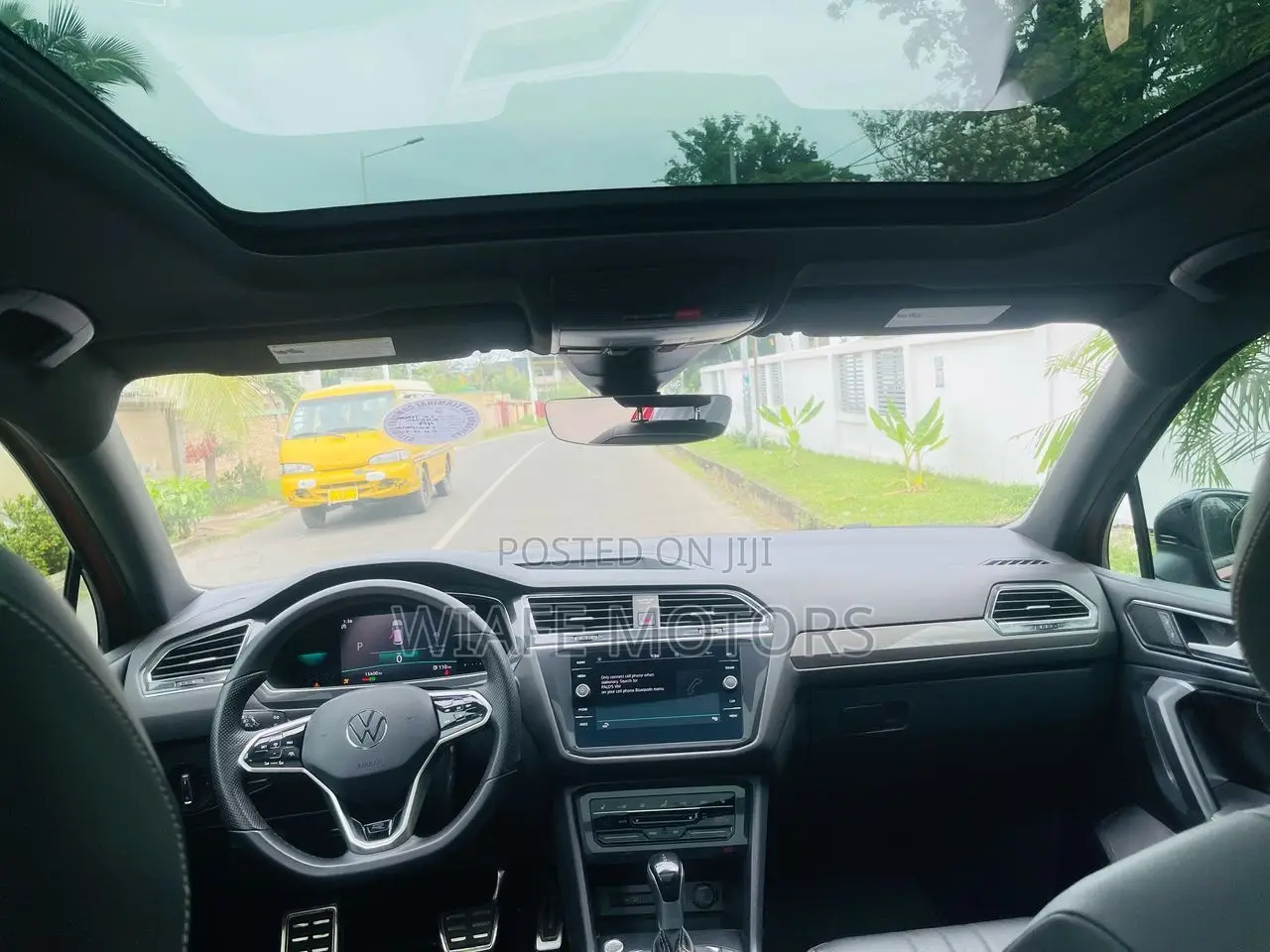 Volkswagen Tiguan 2.0T SE 2022 Red