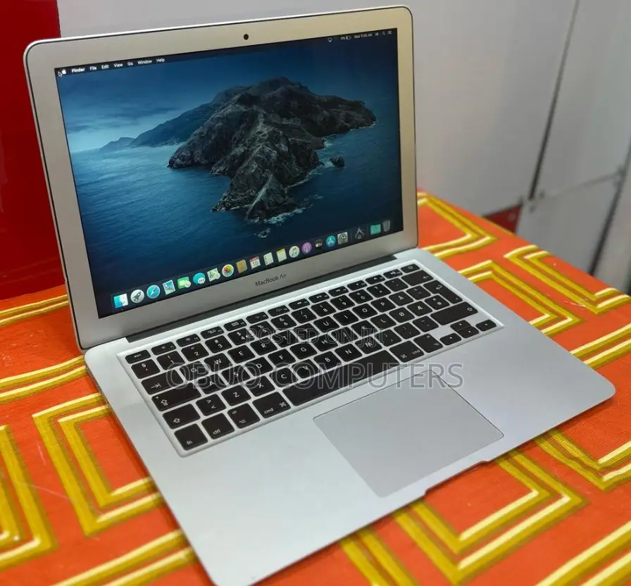 Laptop Apple MacBook Air 8GB Intel Core I5 SSD 128GB