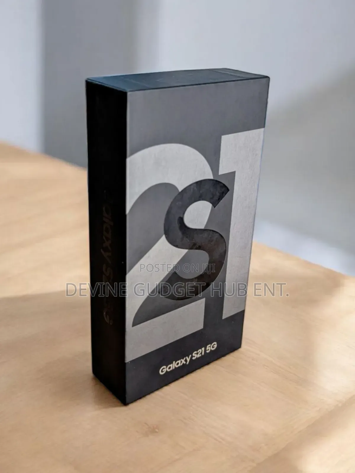 New Samsung Galaxy S21 5G 128 GB Gold