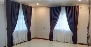 Q -- Curtains and Decorations