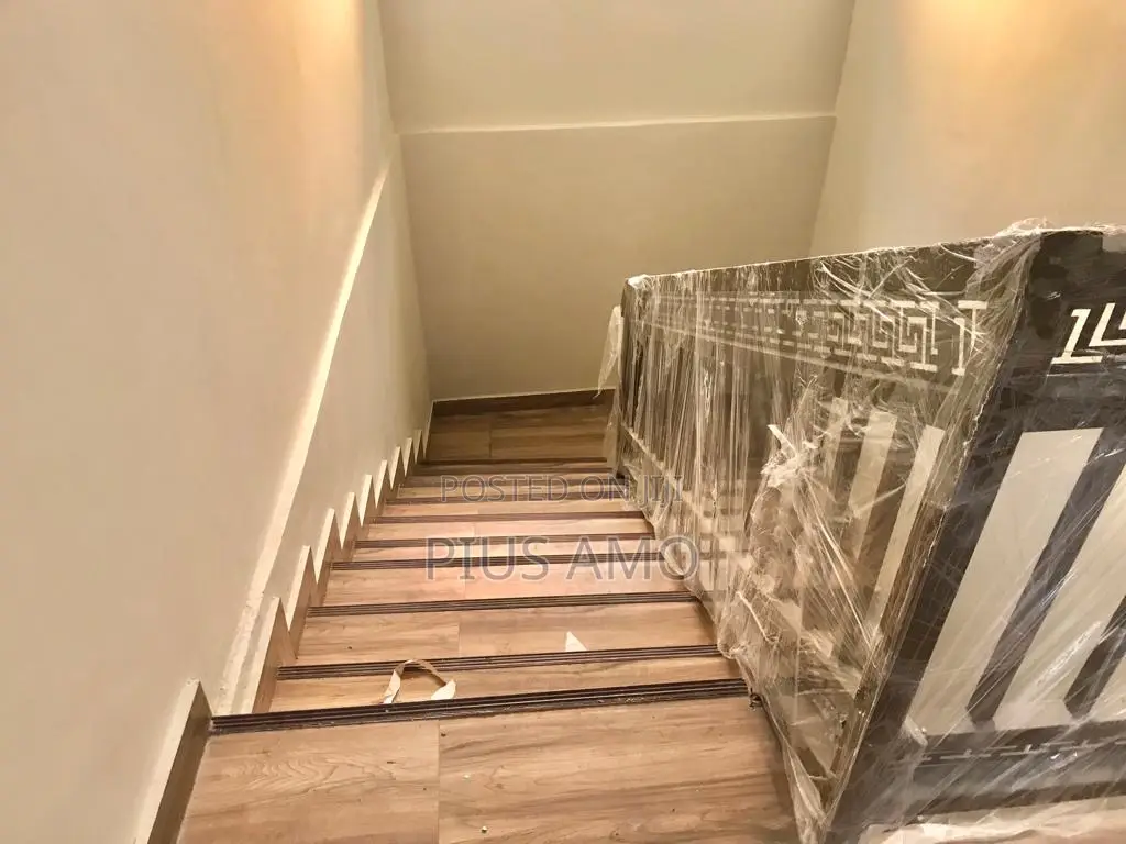 3bdrm Duplex in Tseaddo for rent