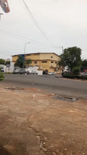 4bdrm House in Kaneshie for sale