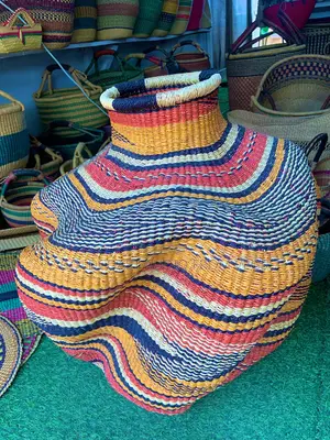 Straw Basket (Waved)