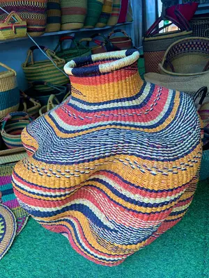 Straw Basket (Waved)