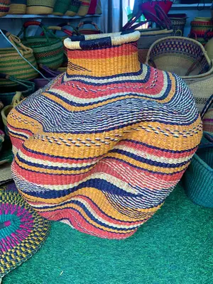Straw Basket (Waved)