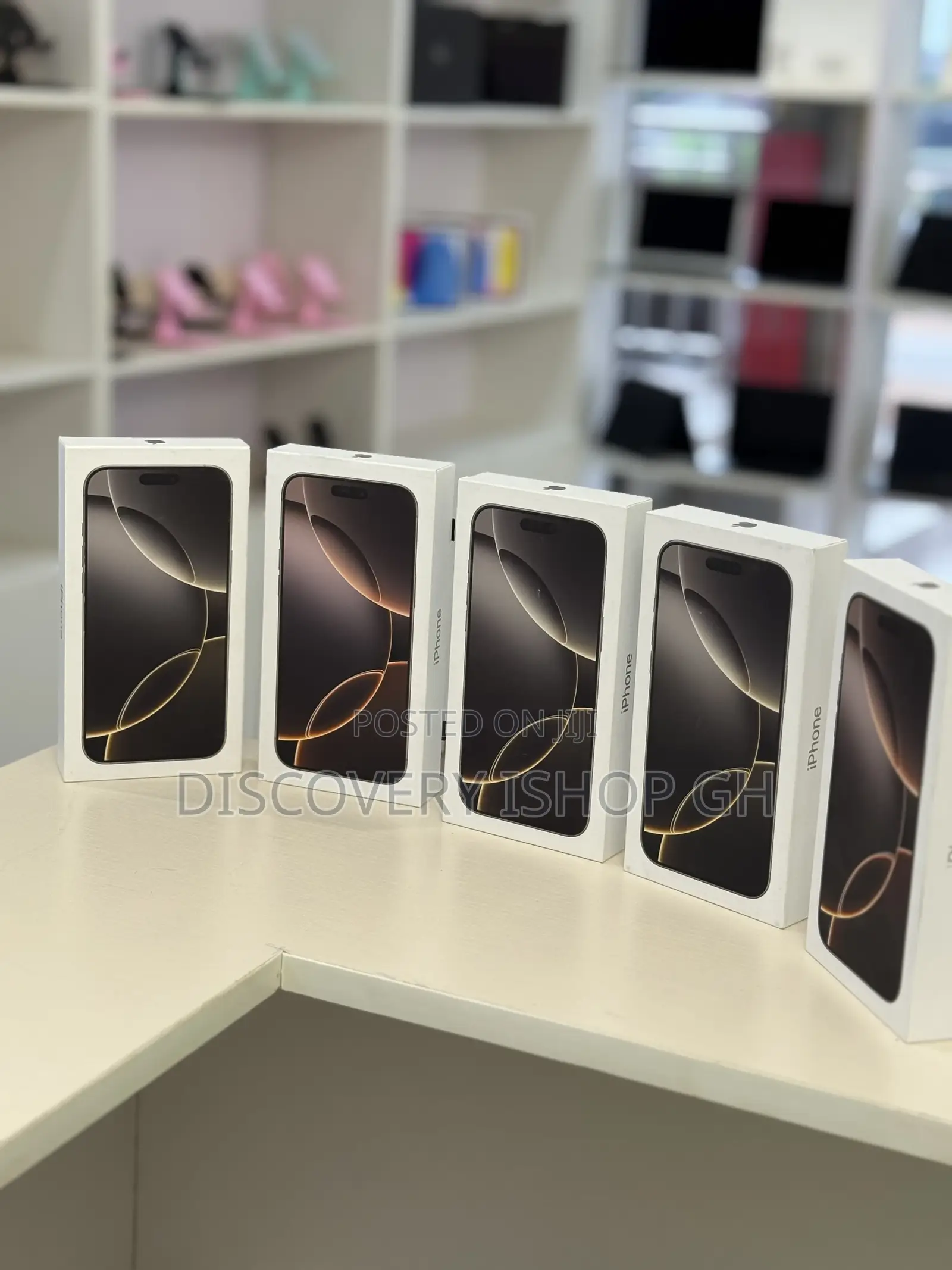 New Apple iPhone 16 Pro Max 256 GB Gold