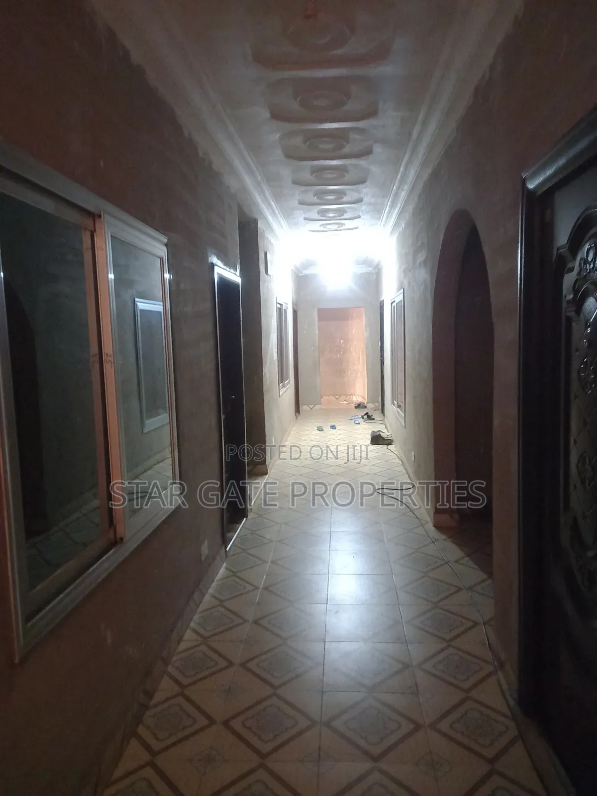 8bdrm House in Kronum, Kumasi Metropolitan for sale